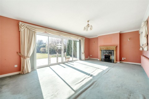 Click the photo for more details of Day's Lane, Biddenham, MK40