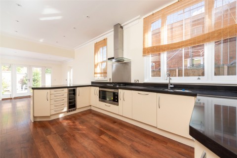 Click the photo for more details of Lansdowne Road, Bedford, MK40