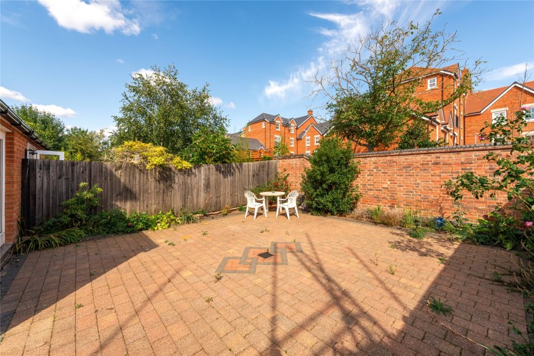 Images for Lansdowne Road, Bedford, MK40