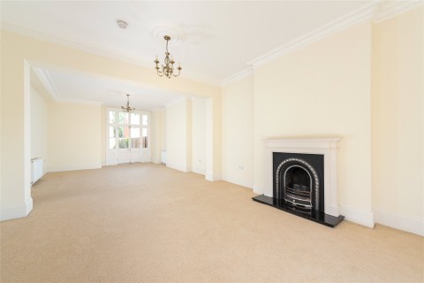 Click the photo for more details of Lansdowne Road, Bedford, MK40