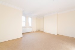 Images for Lansdowne Road, Bedford, MK40