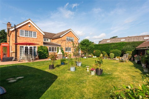 Click the photo for more details of Wood Lane, Willington, MK44