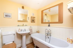 Images for Park Road, Moggerhanger, MK44