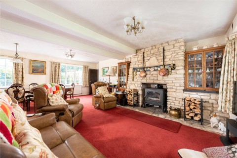 Click the photo for more details of Newton Road, Rushden, NN10