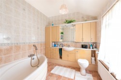 Images for Newton Road, Rushden, NN10