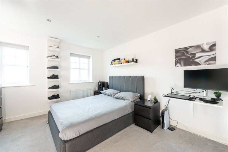 Images for Oatlands Drive, Houghton Conquest, MK45
