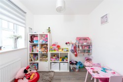 Images for Oatlands Drive, Houghton Conquest, MK45
