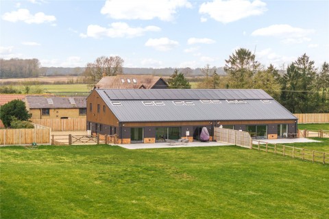 Click the photo for more details of Gypsy Lane, Upper Staploe, PE19