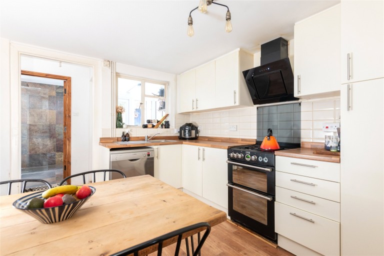 Images for High Street, Oakley, MK43