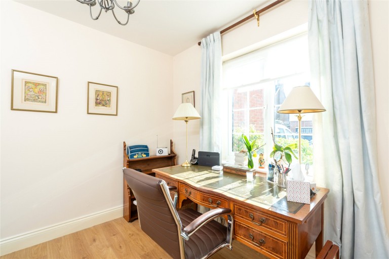Images for Ison Close, Biddenham, MK40