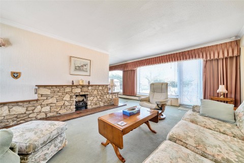 Click the photo for more details of Gold Lane, Biddenham, MK40