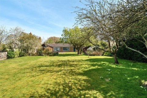 Click the photo for more details of Gold Lane, Biddenham, MK40