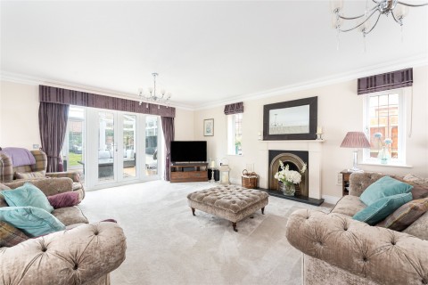 Click the photo for more details of Bromham Road, Biddenham, MK40