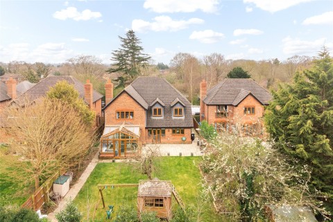Click the photo for more details of Bromham Road, Biddenham, MK40