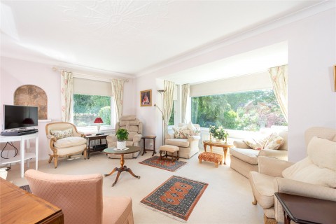 Click the photo for more details of Church End, Biddenham, MK40