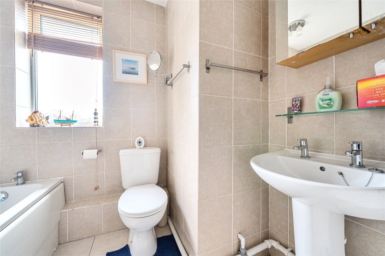 Images for Acacia Road, Bedford, MK42