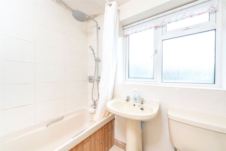 Images for Darlow Drive, Biddenham, MK40