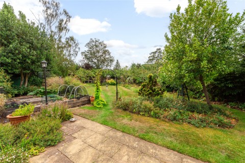 Click the photo for more details of Darlow Drive, Biddenham, MK40