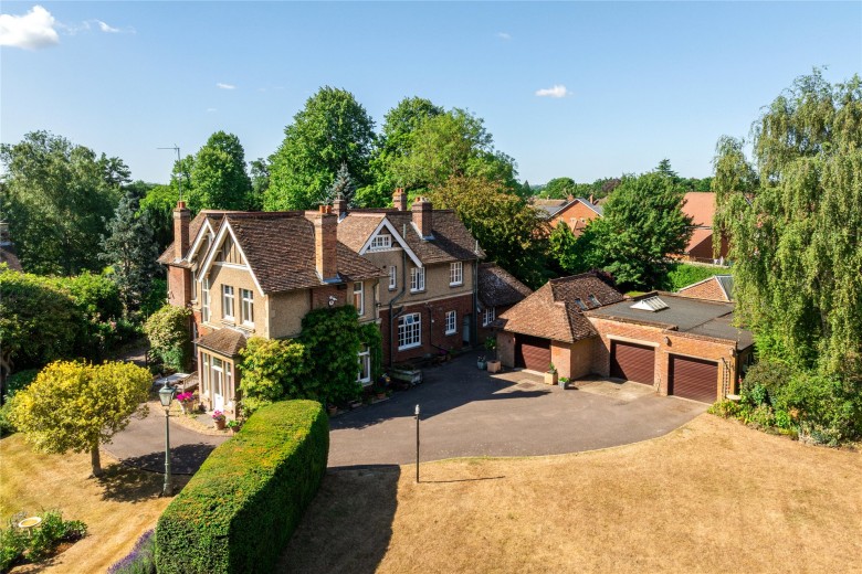 Click the photo for more details of Windmill Hill, Biddenham, MK40