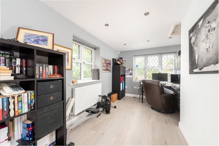 Images for Carnoustie Drive, Great Denham, MK40