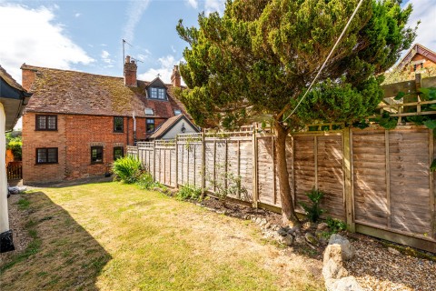 Click the photo for more details of Church End, Adstock, MK18
