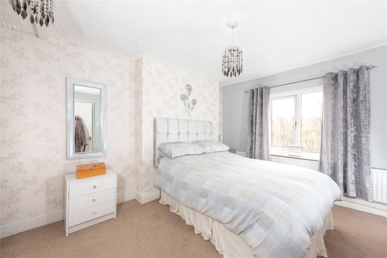 Images for Sunny View, Tingewick Road, MK18