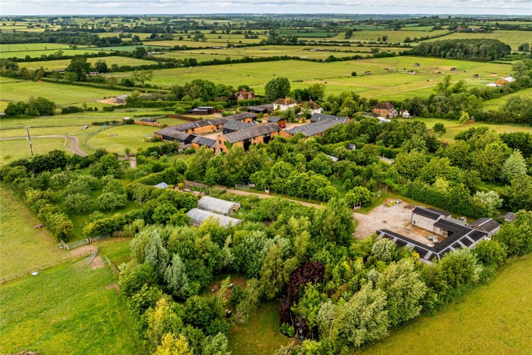 Images for Claydon Hill Farm Barns, Steeple Claydon, MK18