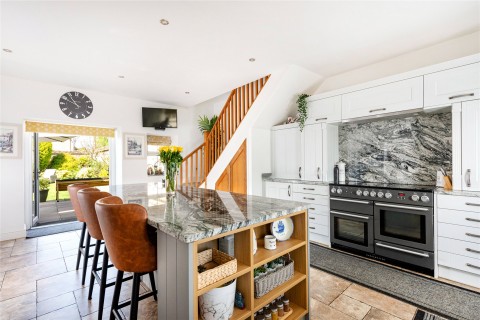 Click the photo for more details of High Street, Croughton, NN13