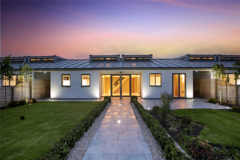 Click the photo for more details of Hogshaw Farm Barns, Hogshaw, MK18