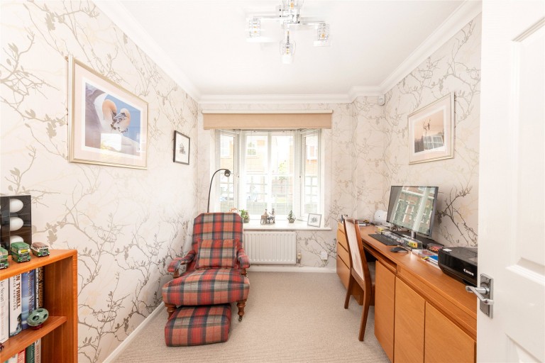Images for Pintail Close, Aylesbury, HP19