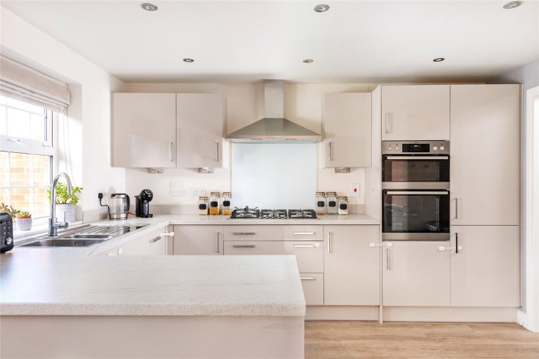 Images for Penda Road, Buckingham, MK18