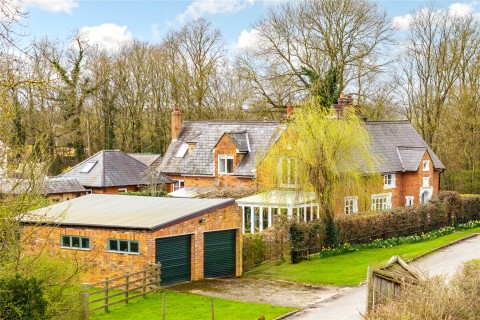 Click the photo for more details of Chetwode, Buckingham, MK18