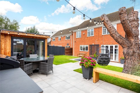 Click the photo for more details of Robin Close, Buckingham, MK18