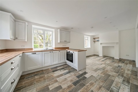 Click the photo for more details of St. Peters Road, Brackley, NN13