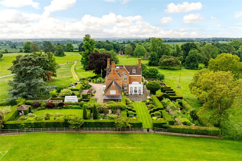 Click the photo for more details of Tile House Road, Lillingstone Dayrell, MK18