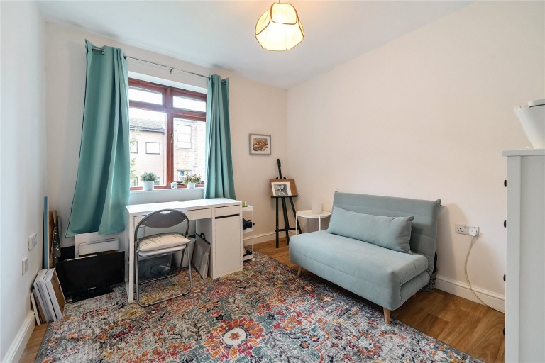 Images for Paynes Court, High Street, MK18