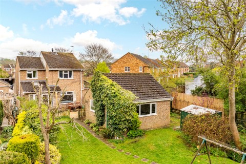 Click the photo for more details of Gilbert Scott Road, Buckingham, MK18