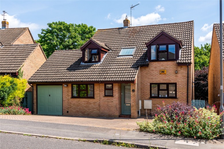 Click the photo for more details of Hilltop Avenue, Buckingham, MK18