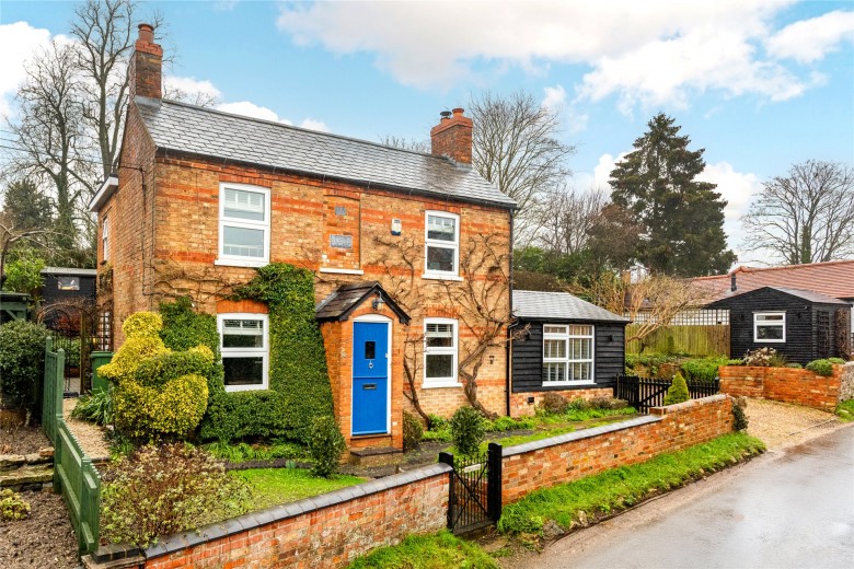 Click the photo for more details of Main Street, Adstock, MK18