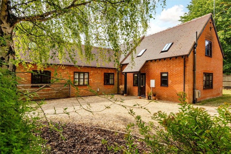 Click the photo for more details of Lowndes Way, Winslow, MK18