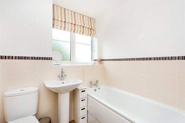 Images for Rolfe Close, Winslow, MK18