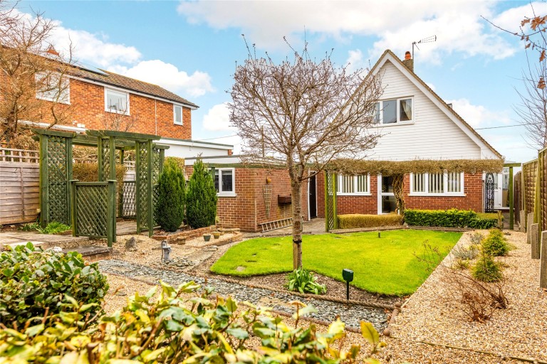 Images for The Gardens, Adstock, MK18