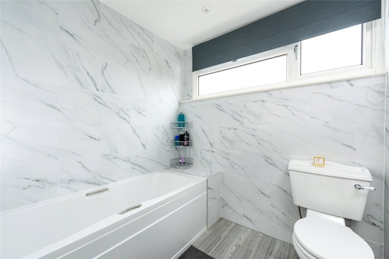 Images for The Gardens, Adstock, MK18