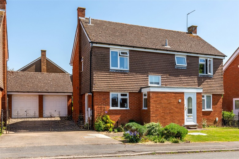 Click the photo for more details of West Furlong, Padbury, MK18