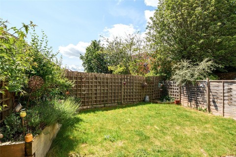 Click the photo for more details of Moorhen Way, Buckingham, MK18