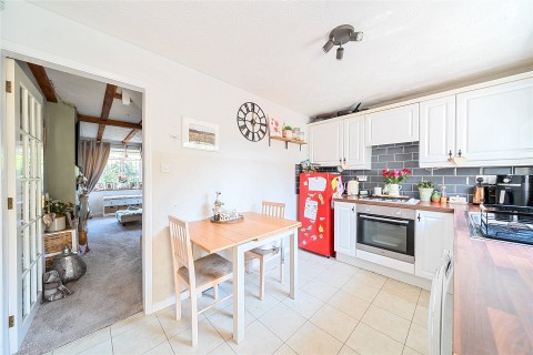 Click the photo for more details of Moorhen Way, Buckingham, MK18