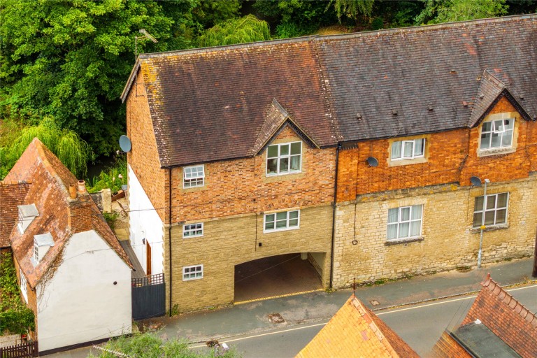 Images for Old School Court, School Lane, MK18