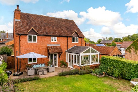 Click the photo for more details of The Paddock, Adstock, MK18