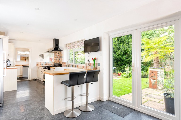 Images for Old Barn Close, Gawcott, MK18