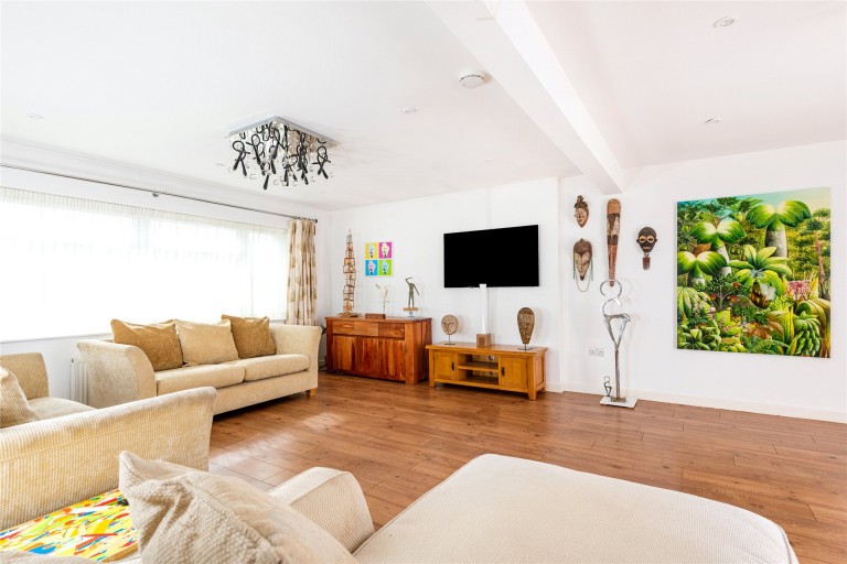Images for Old Barn Close, Gawcott, MK18